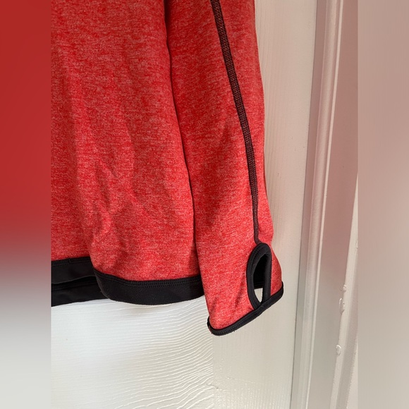 Lululemon reversible long sleeve shirt. - Picture 7 of 7